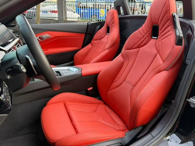BMW Z4 2022 M40i M Édition des performances sportives intérieur photo 7