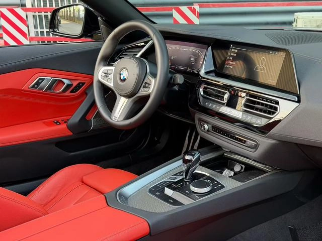BMW Z4 2022 M40i M Édition des performances sportives intérieur photo 8