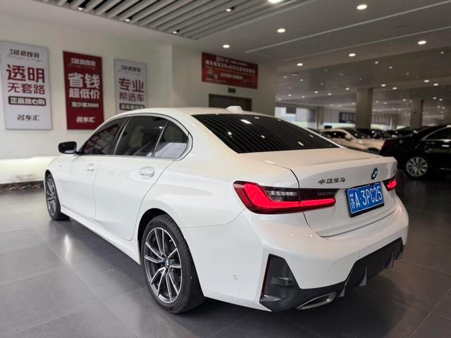 BMW 3 Series 2023 325Li M Sports suit exterior photo 4