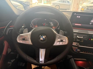 BMW 5 Series 2023 530Li Leading Type M Sports suit exterior photo 6