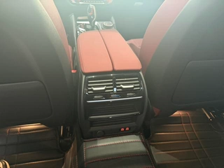 BMW 5 Series 2023 530Li Leading Type M Sports suit interior photo 12