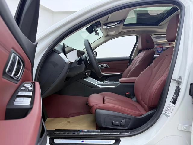 BMW 3 Series 2023 325i M Sports suit exterior photo 5