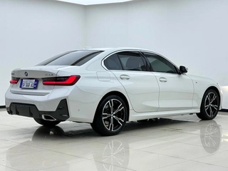 BMW 3 Series 2023 325i M Sports suit interior photo 16