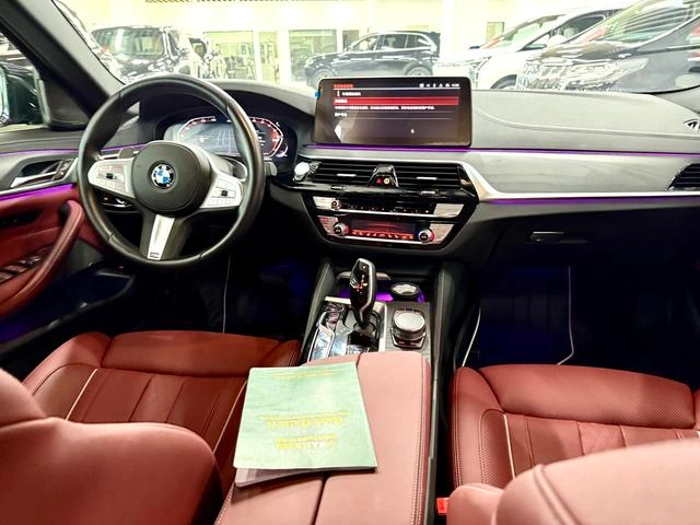 BMW 5 Series 2023 Reforma 530Li Tipo de lujo M Conjunto deportivo interior foto 16 BMW 5 Series 2023 Reforma 530Li Tipo de lujo M Conjunto deportivo interior foto 16