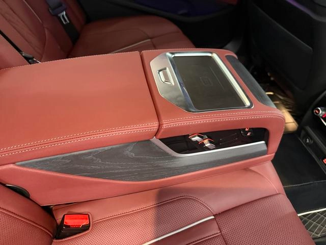 BMW 5 Series 2023 Reforma 530Li Tipo de lujo M Conjunto deportivo interior foto 17 BMW 5 Series 2023 Reforma 530Li Tipo de lujo M Conjunto deportivo interior foto 17