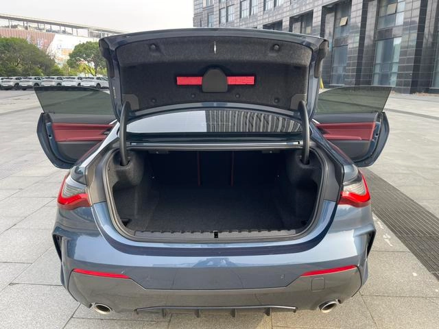 BMW 4 Series 2022 425i M Sports suit interior photo 15