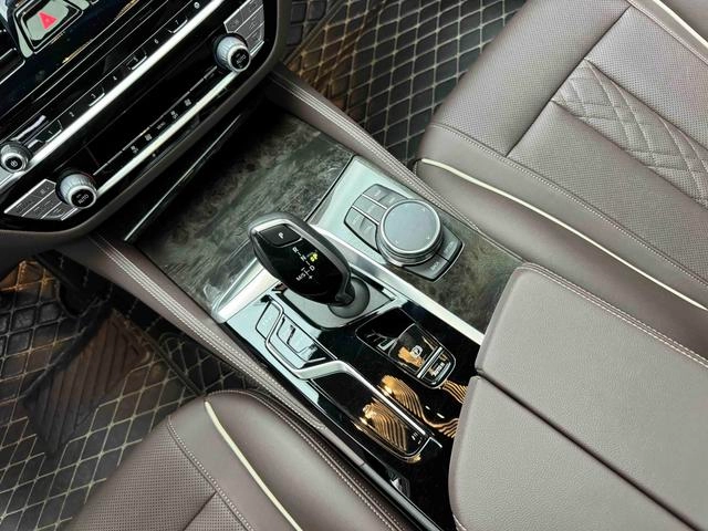 BMW 5 Series 2022 Second change 525Li M Sports suit interior photo 11