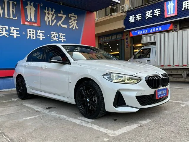 BMW 1 Series 2023 125i M Sports Obsidian Night Edition exterior photo 2