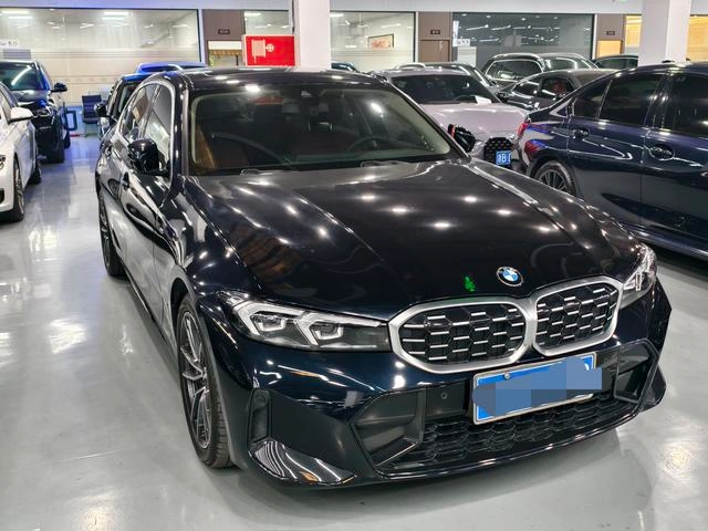 BMW 3 Series 2023 325Li M Conjunto deportivo exterior foto 3