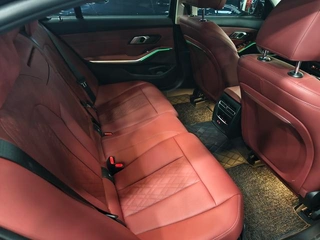BMW 3 Series 2023 325Li M Conjunto deportivo interior foto 14