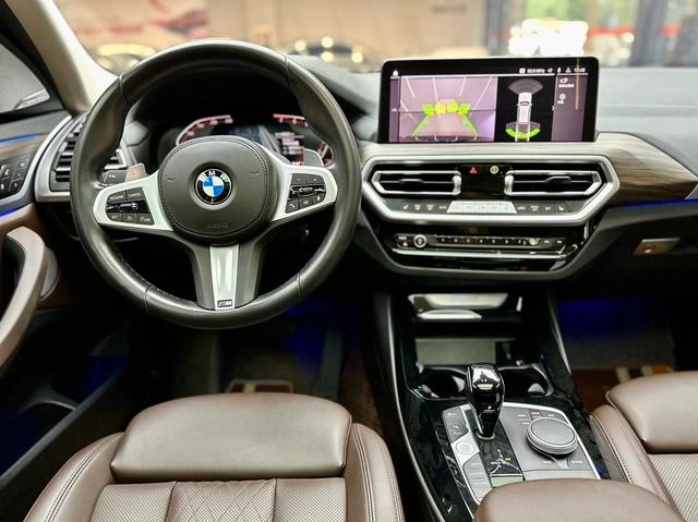 BMW X3 2022 xDrive30i Leading Type M Obsidian Night Suit interior photo 7
