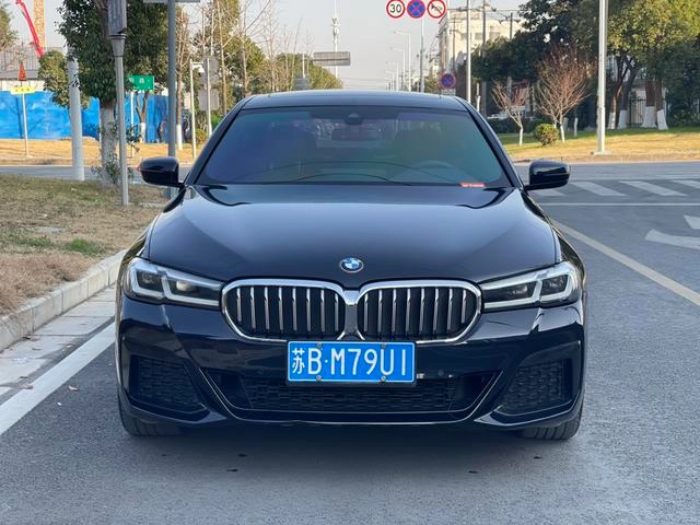 BMW 5 Series 2022 Second change 525Li M Sports suit exterior photo 2