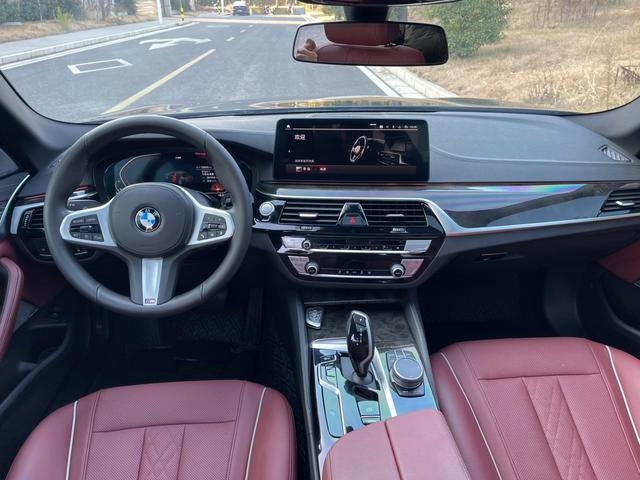 BMW 5 Series 2022 Second change 525Li M Sports suit interior photo 11