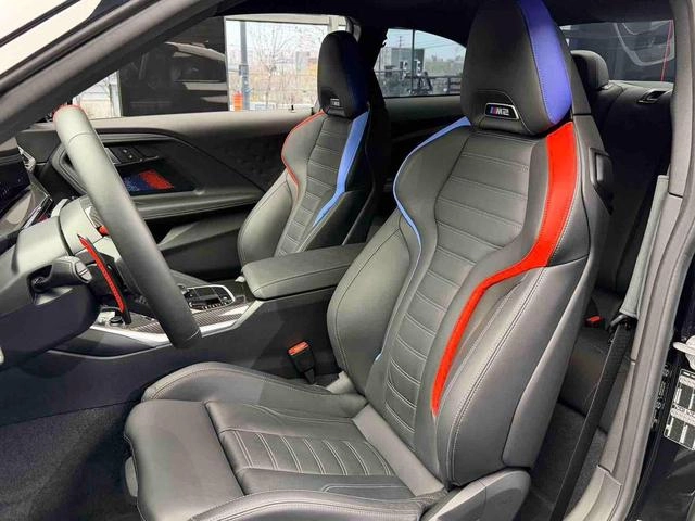 BMW M2 2024 M2 Coupe interior photo 7