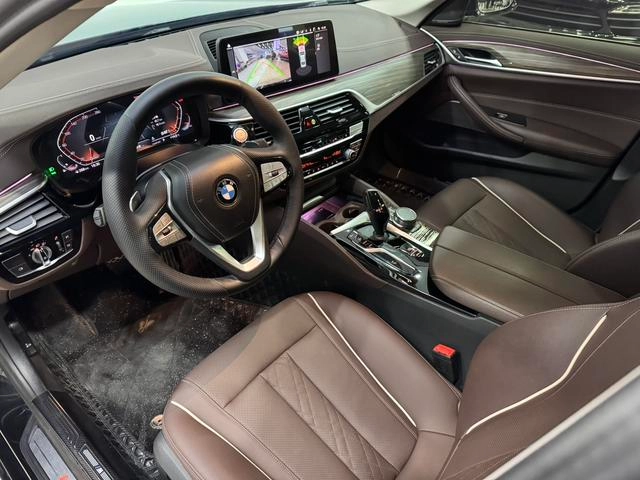 BMW 5 Series 2023 530Li Leading Type Luxury Set exterior photo 6