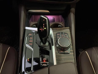 BMW 5 Series 2023 530Li Leading Type Luxury Set interior photo 15