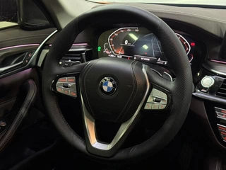 BMW 5 Series 2023 530Li Leading Type Luxury Set interior photo 16