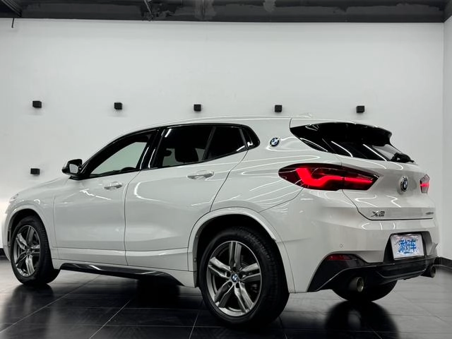 BMW X2 2021 sDrive25i M Sports suit interior photo 13