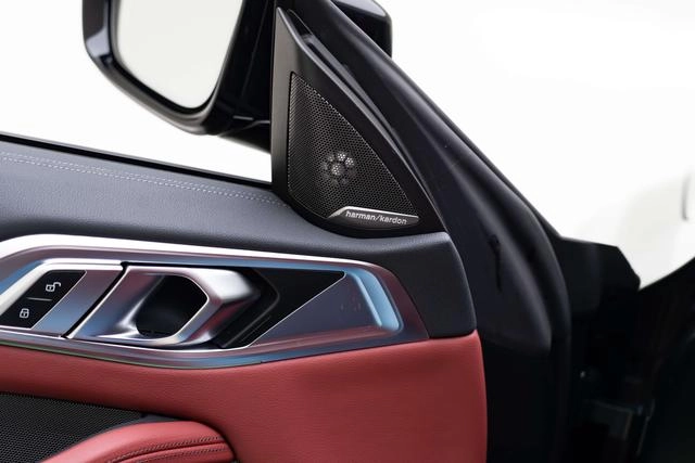 BMW 4 Series 2023 430i Convertible M Sports Night Suit interior photo 12