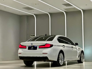 BMW 5 Series 2021 530Li Premium Class Luxury Set exterior photo 4