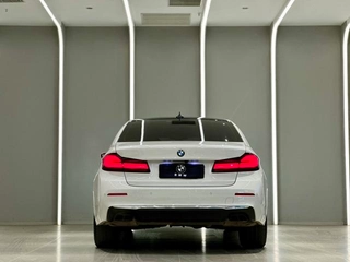 BMW 5 Series 2021 530Li Premium Class Luxury Set exterior photo 5