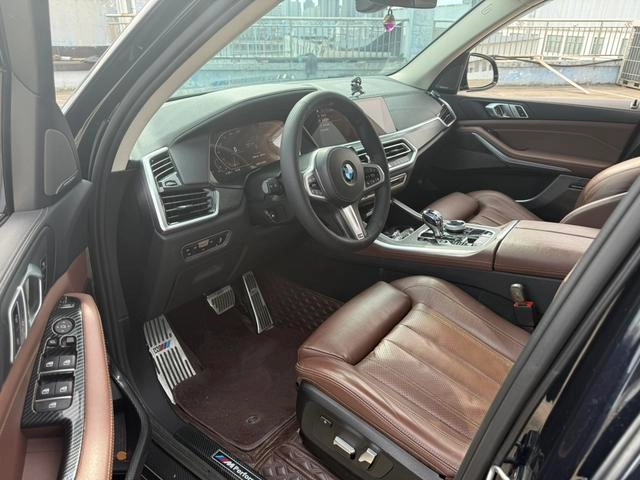 BMW X5 2021 xDrive30i M Sports suit exterior photo 3