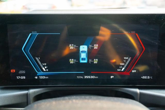 BMW M2 2023 M2 Coupe interior photo 16