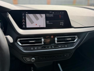 BMW 2 Series 2021 225i Coupé à quatre portes M Ensemble de sport intérieur photo 9