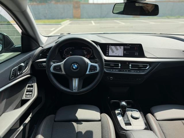 BMW 2 Series 2021 225i Coupé à quatre portes M Ensemble de sport intérieur photo 11