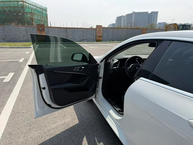 BMW 2 Series 2021 225i Coupé à quatre portes M Ensemble de sport intérieur photo 13