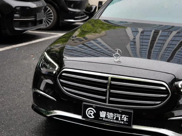 Mercedes-Benz E-Class 2023 E 260 L Voiture extérieur photo 6