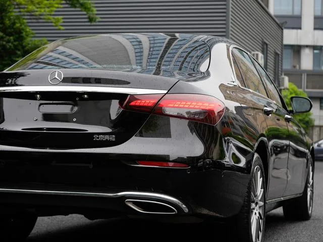Mercedes-Benz E-Class 2023 E 260 L Voiture extérieur photo 7