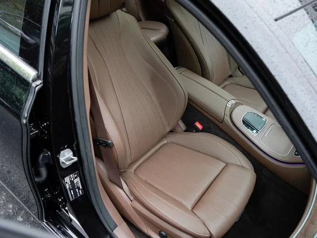 Mercedes-Benz E-Class 2023 E 260 L Voiture intérieur photo 15