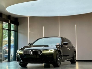 BMW 5 Series 2021 Restyling 525Li M Sports suit