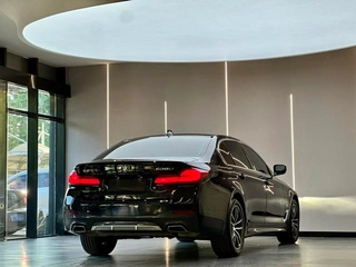 BMW 5 Series 2021 Модификация 525Li M Спортивный костюм экстерьер фото 6
