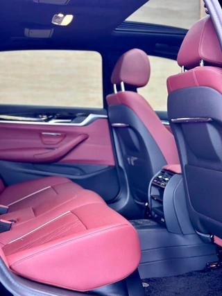 BMW 5 Series 2021 Модификация 525Li M Спортивный костюм интерьер фото 10