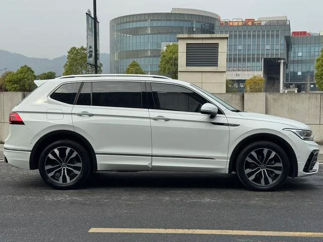 Volkswagen Tiguan L 2022 330TSI Tracción automática a dos ruedas R-Line Edición Yuexiang exterior foto 7