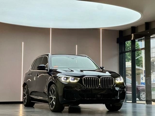 BMW X5 2021 Mise à jour xDrive40i Type de luxe M Ensemble de sport extérieur photo 3