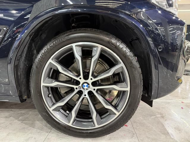 BMW X3 2023 xDrive30i Leading Type M Obsidian Night Suit interior photo 12