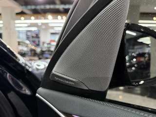 BMW X3 2023 xDrive30i Leading Type M Obsidian Night Suit interior photo 13