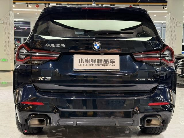 BMW X3 2023 xDrive30i Leading Type M Obsidian Night Suit interior photo 17