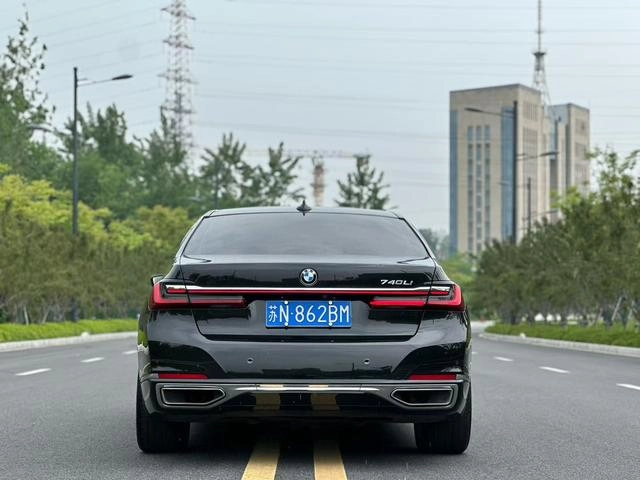 BMW 7 Series 2021 730Li Luxury Set exterior photo 5