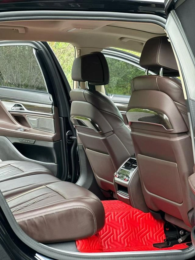 BMW 7 Series 2021 730Li Luxury Set exterior photo 8