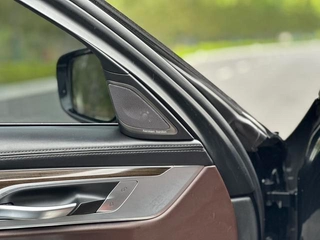 BMW 7 Series 2021 730Li Luxury Set interior photo 13