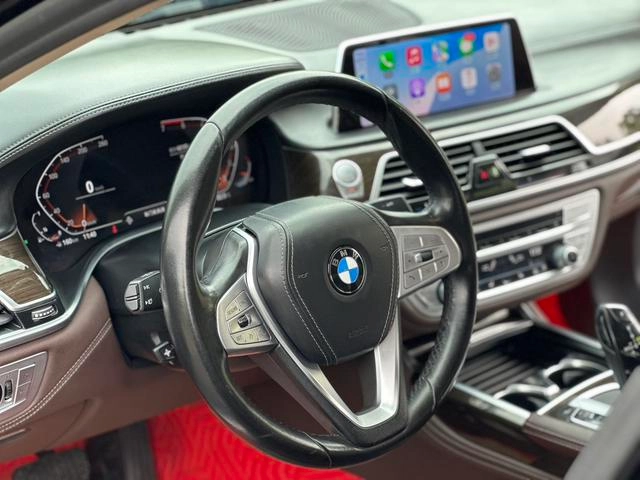 BMW 7 Series 2021 730Li Luxury Set interior photo 15