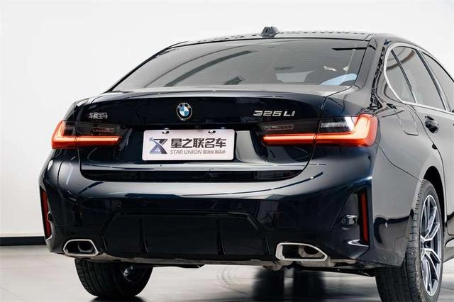BMW 3 Series 2025 325Li M Sports suit exterior photo 8
