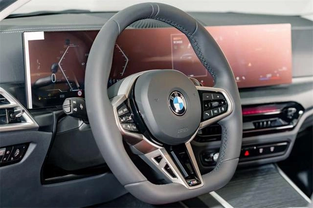 BMW 3 Series 2025 325Li M Sports suit exterior photo 10