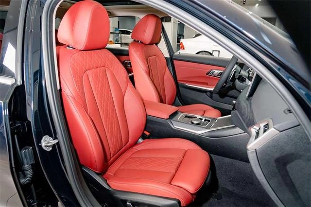 BMW 3 Series 2025 325Li M Sports suit interior photo 19