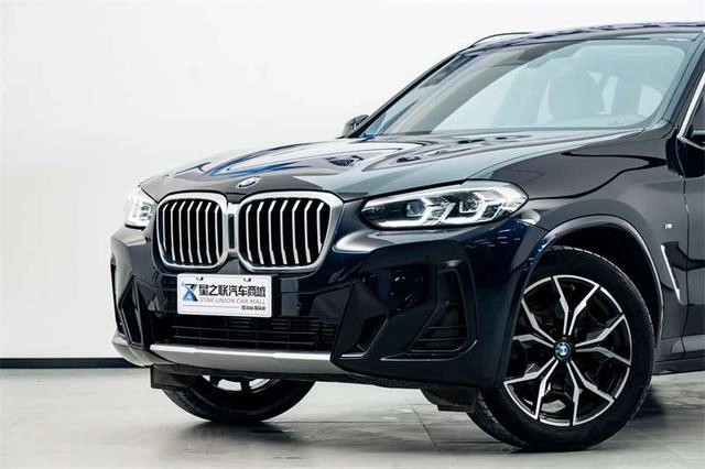BMW X3 2022 Restyling xDrive25i M Sports suit exterior photo 3