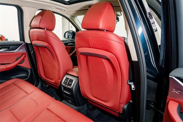 BMW X3 2022 Restyling xDrive25i M Sports suit interior photo 19